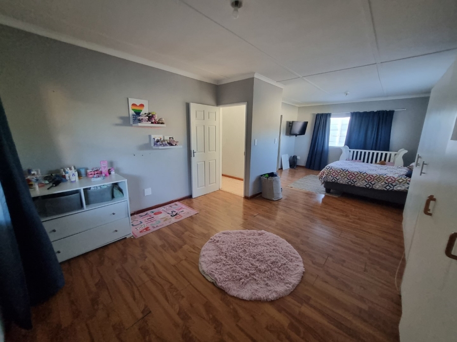 3 Bedroom Property for Sale in Croydon Western Cape